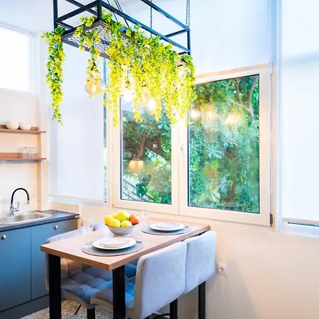 Theyardkavala Appartement *