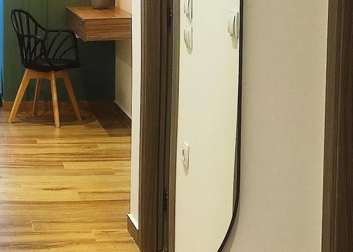 Apartament Theyardkavala *