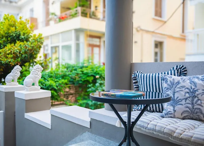 Theyardkavala Apartament *